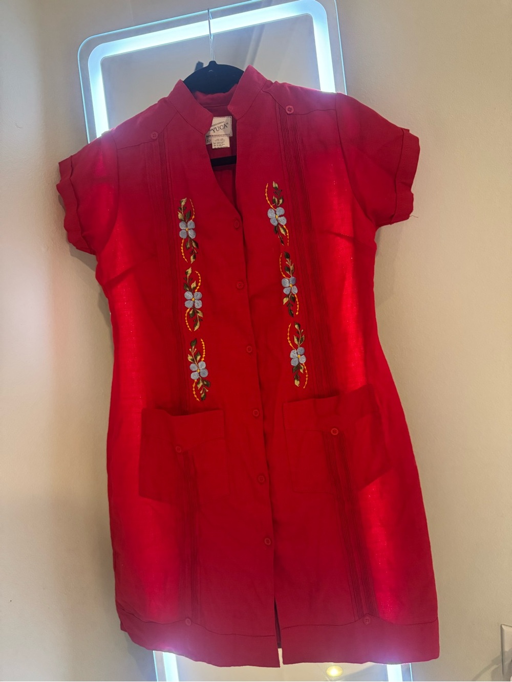 Red Embroidered Short-Sleeve Women's Coat